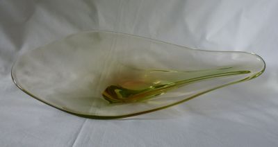 Skrdlovice teardrop bowl
Large 5662 designed by Milena Velíšková 1958
Keywords: blown;centrepiece;czech