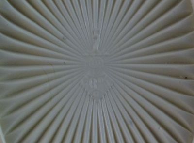 Sowerby 1376 Queen's Ivory dish
Sowerby peacock and Rd lozenge for 12 February 1879, parcel 17 (RD 332195)
Keywords: british;pressed;table;mark