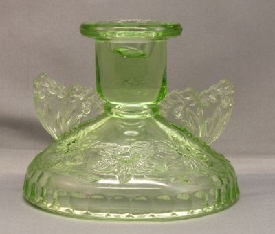Sowerby Butterfly, dressing table candlestick, green
Unfrosted 2552
Keywords: pressed;bathbed
