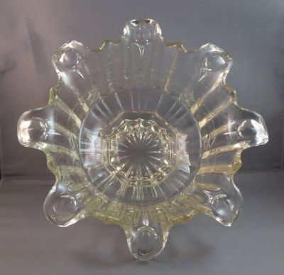 Sowerby 2505 footed centre piece bowl
10.5 in. diameter
Keywords: british;centrepiece;table;pressed;sold