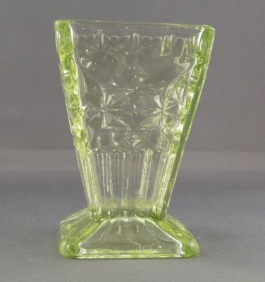 Sowerby Beverley posy vase
Small
Keywords: british;pressed;vase;sold