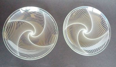 VEB Glaswerk Olbernhau plates
Small slumped plates. 1970s computer-aided design by C. Randow and W. Baier (Thanks to Dirk) 
Keywords: german;sold;enamelgilt;table