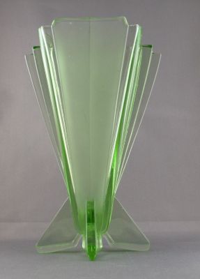 Stölzle large vase
No. 19249. Heřmanova huť
Keywords: czech;pressed;vase