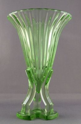 Rosice rocket vase
Ribbed
Keywords: czech;pressed;vase