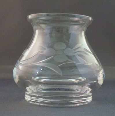 Stuart engraved lead crystal posy
marked
Keywords: mark;blown;engraved;sold