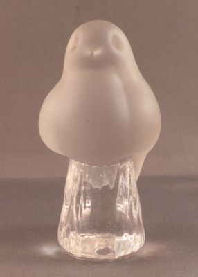 Reijmyre Kristall robin
Delightfully assymetric
Keywords: scandi;figure