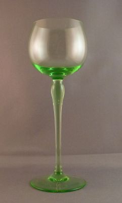 Hock glass B
Slightly smaller and a brighter green than hock glass A
Keywords: barware;blown