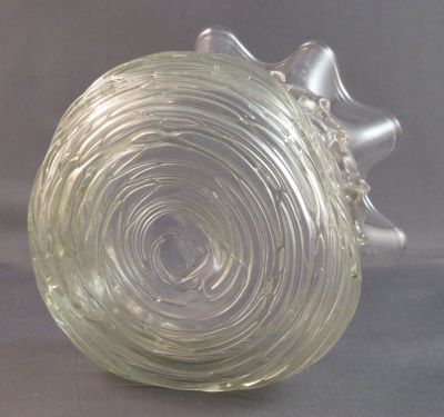 Uranium threaded posy with indented body
Sharp pontil mark
Keywords: blown;british;vase