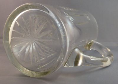 Cut-glass two-pint jug
Star-cut base
Keywords: sold;cut;barware