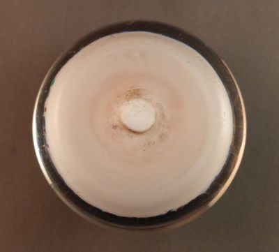 Spatter paperweight with green uranium chips
Roughly finished pontil mark
Keywords: uranium;frenchdutchbelg