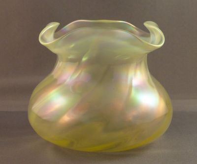 Walsh Walsh canary opalescent mother of pearl posy
Keywords: blown;british;vase