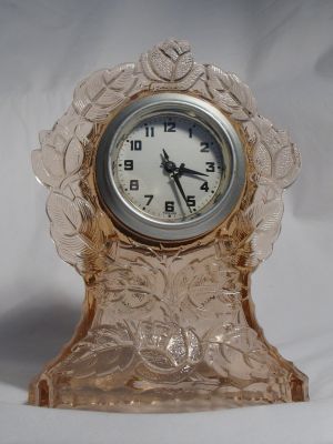 Walther Waltraut clock
Matches the dressing table set
Keywords: sold;bathbed;odd;german