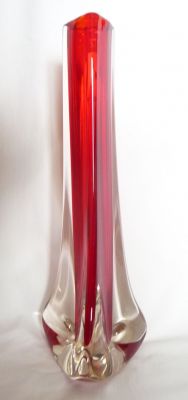 Whitefriars ruby Tricorn
9570
Keywords: sold;blown;vase