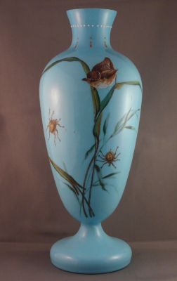 Bohemian enamelled vase, blue
Wren with spiders. Cut and gilded rim. 34 cm
Keywords: enamelgilt;vase;czech