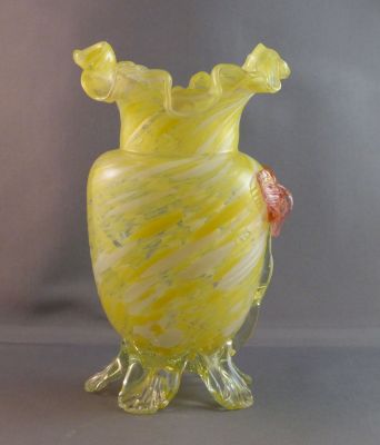 Yellow spatter stripe with flower vase
Broken pontil mark
Keywords: blown;czech;vase